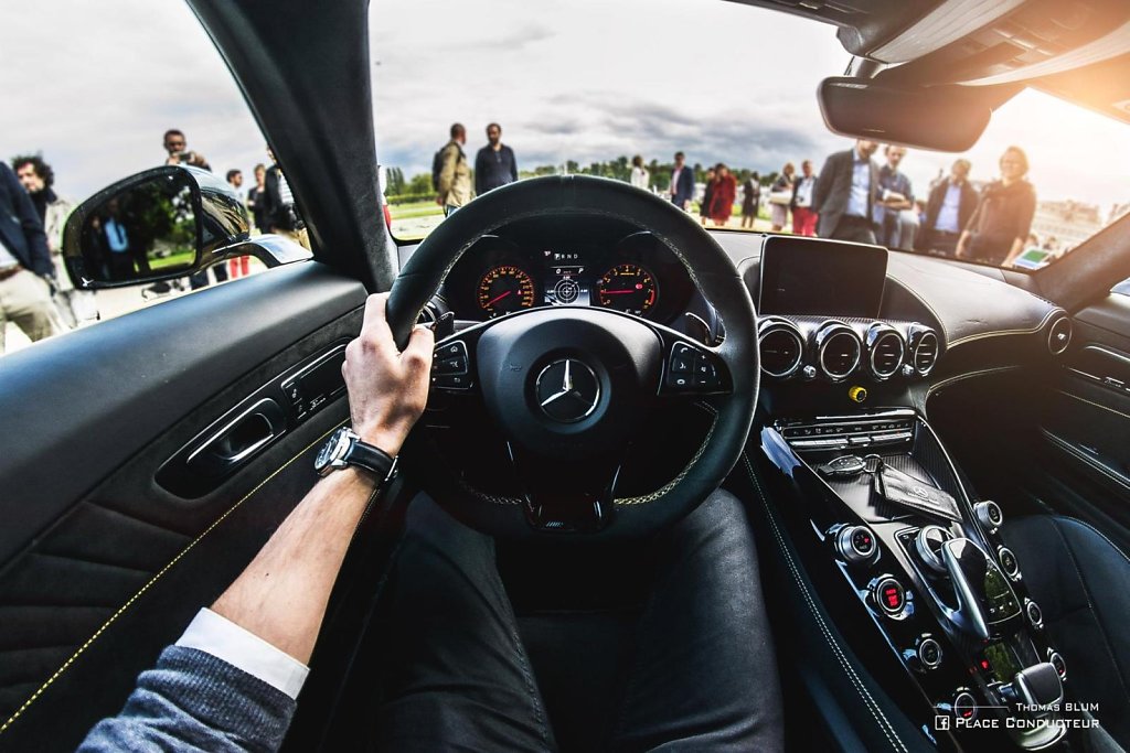 Mercedes Benz- AMG GT R